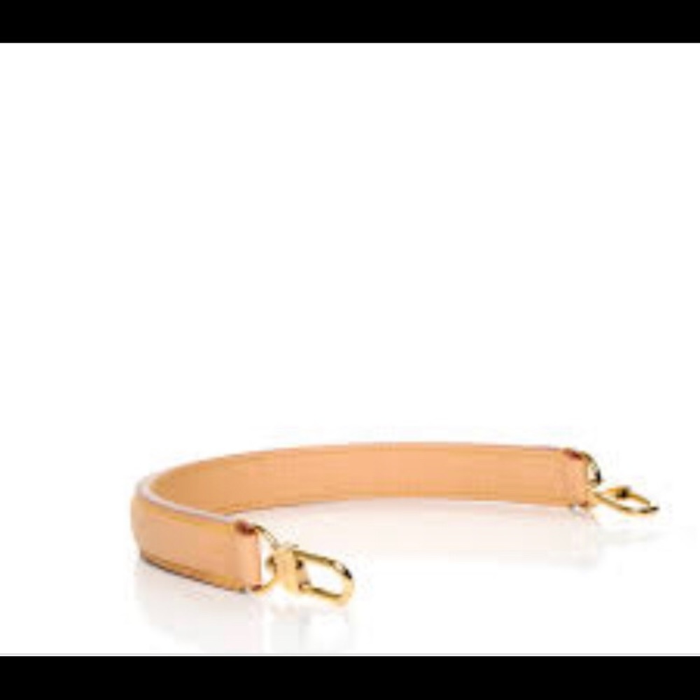 Melie Louis Vuitton short strap. Not for sale.